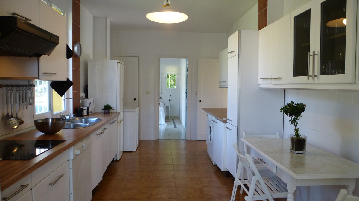 Villa for rent in Nueva Andalucia, Marbella