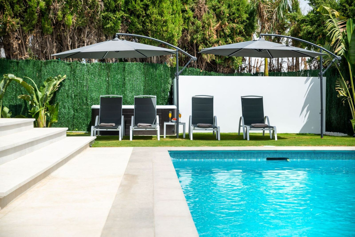 Villa en alquiler en Guadalmina Alta, San Pedro de Alcantara