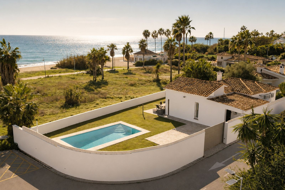Villa for rent in Estepona East