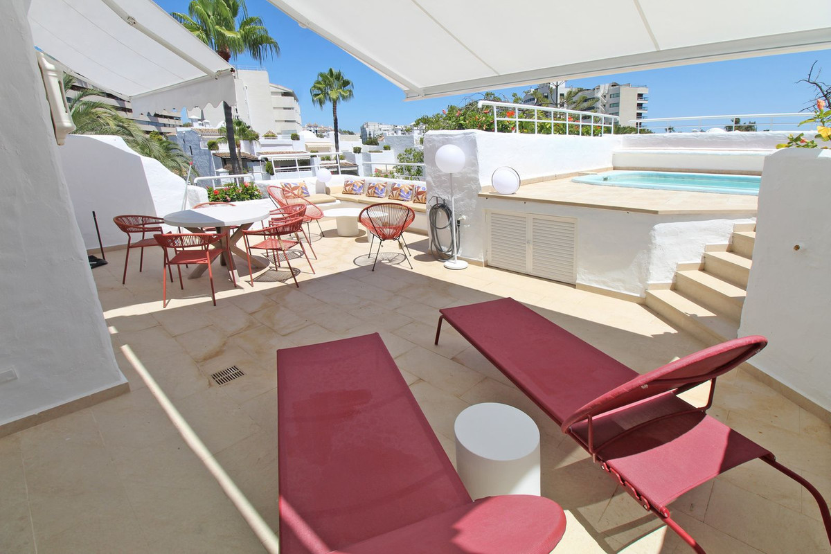 Penthouse for short term rent in Marbella