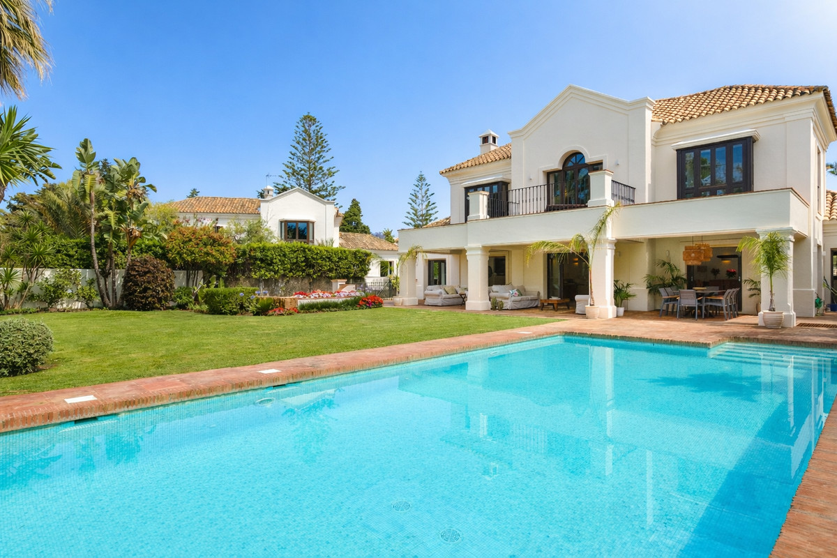 Villa for rent in Guadalmina Baja, San Pedro de Alcantara