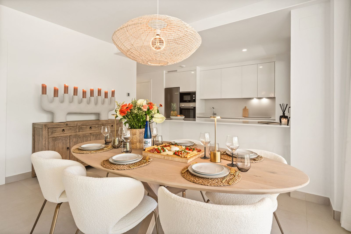 Apartment for short term rent in Los Altos de los Monteros, Marbella East