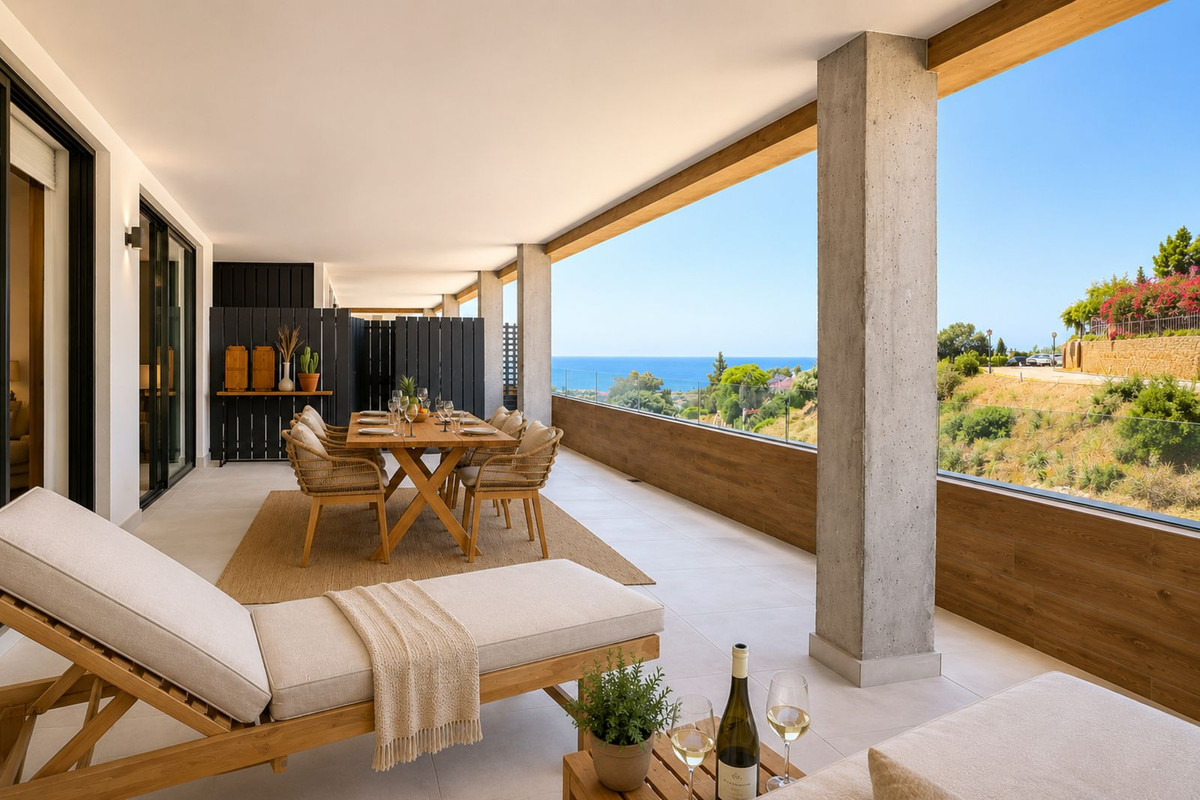 Apartment for short term rent in Los Altos de los Monteros, Marbella East