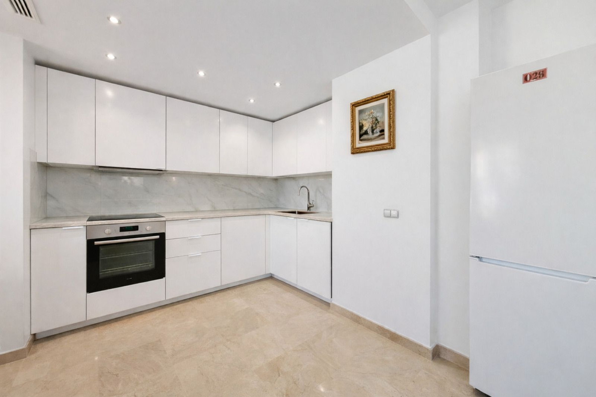 Apartamento Planta Baja en alquiler en Benahavis