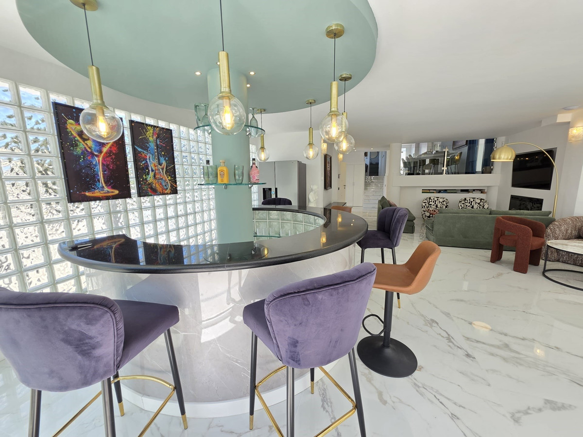 Villa for short term rent in Nueva Andalucia, Marbella