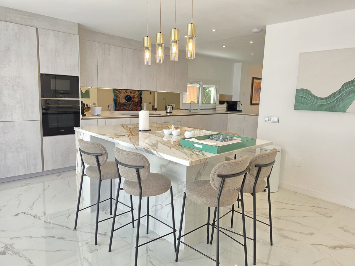 Villa for short term rent in Nueva Andalucia, Marbella
