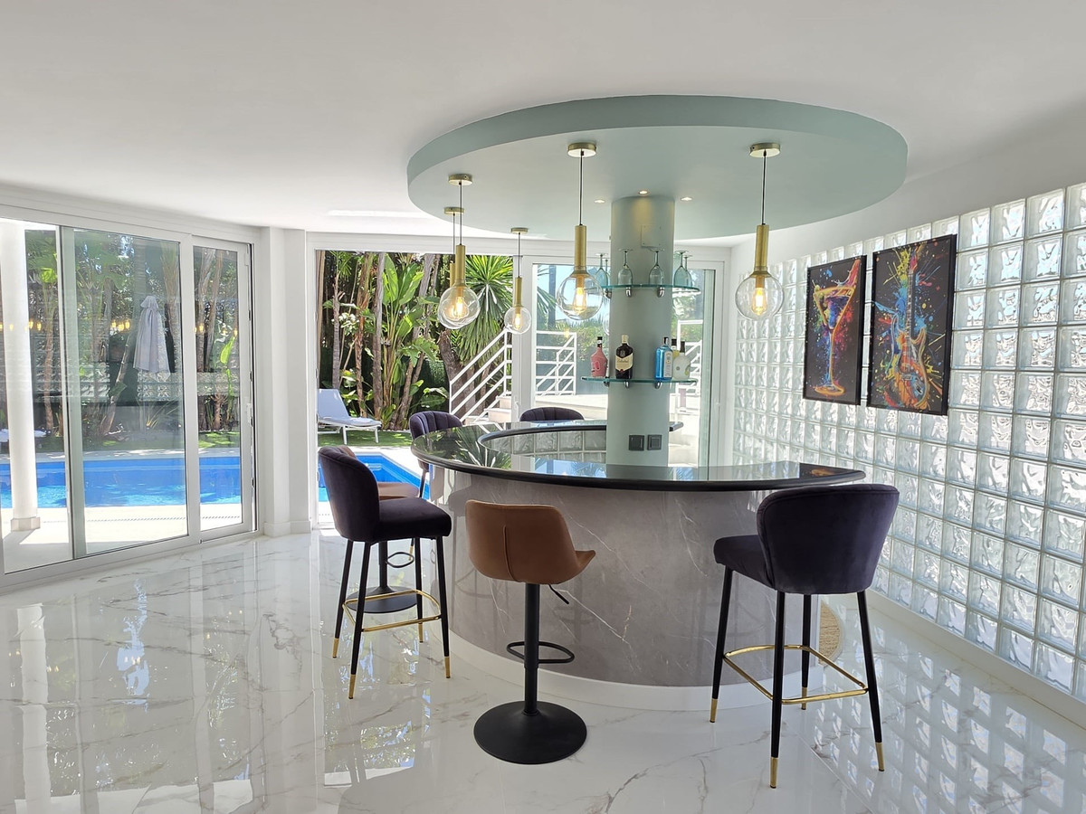 Villa for short term rent in Nueva Andalucia, Marbella