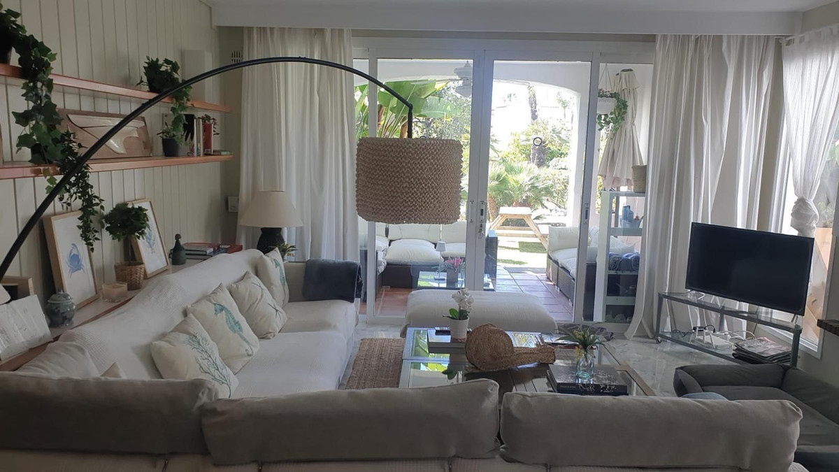 Town House for long term rent in Cancelada, Estepona East