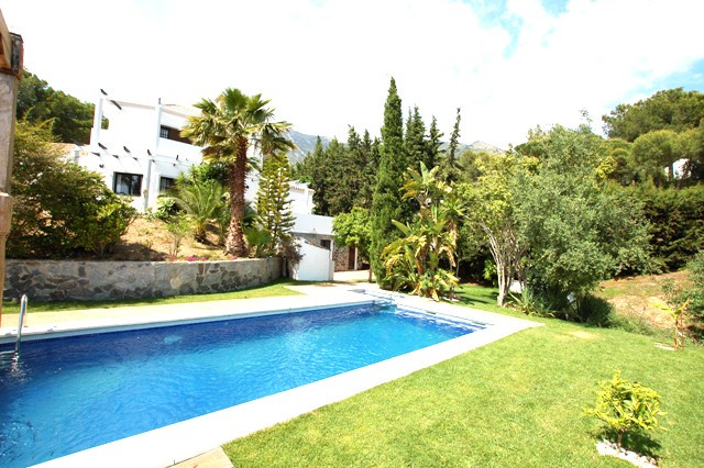 Villa for short term rent in Valtocado, Mijas
