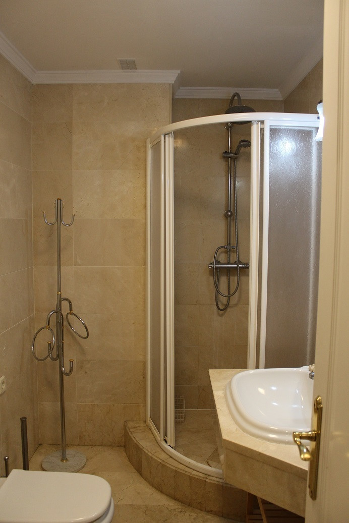 Ground Floor Apartment for short term rent in Marbella