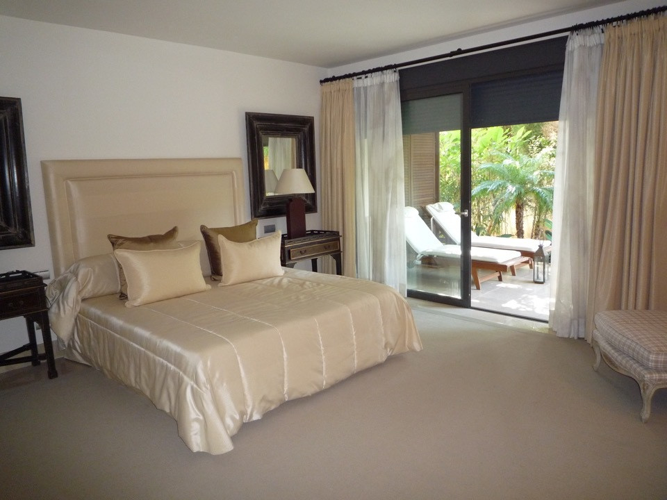 Ground Floor Apartment for rent in Los Monteros, Marbella East