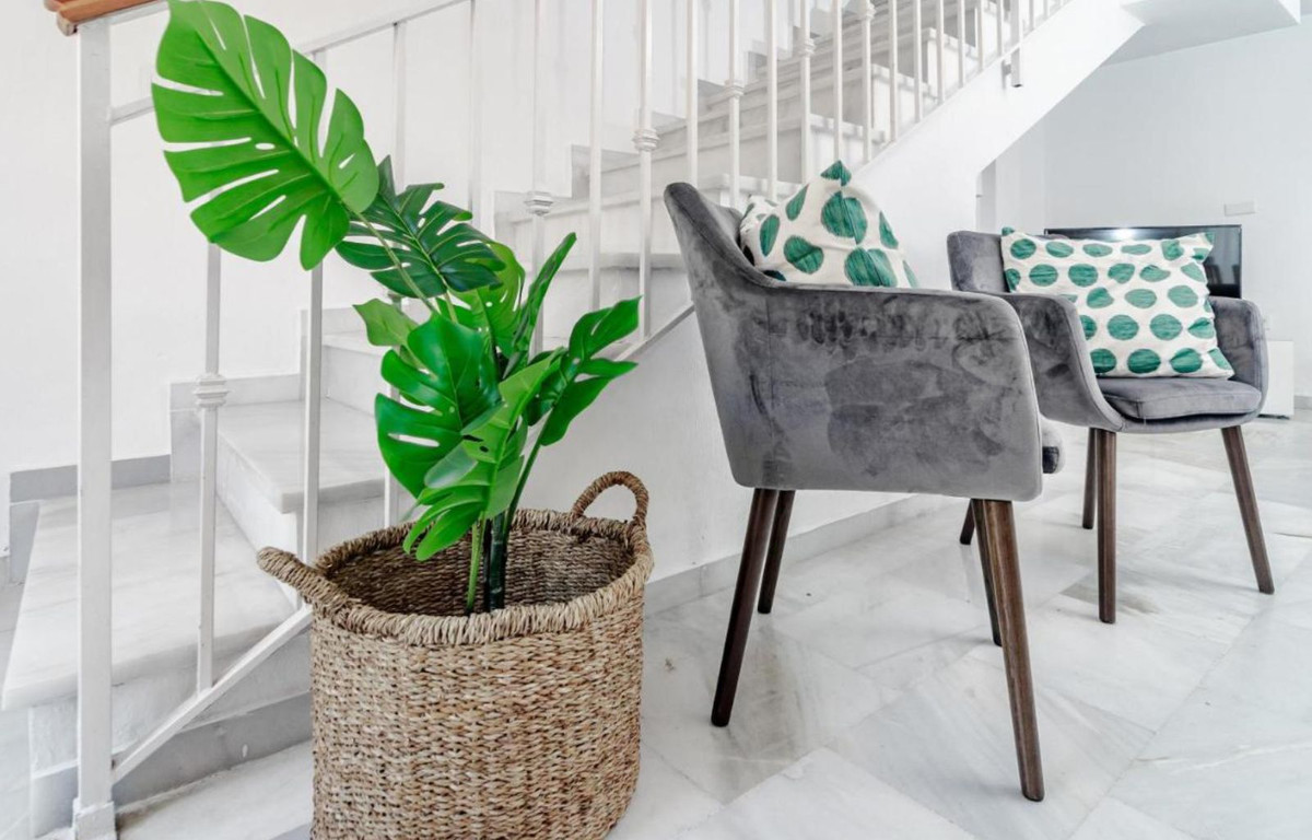 Town House for rent in El Rosario, Marbella East