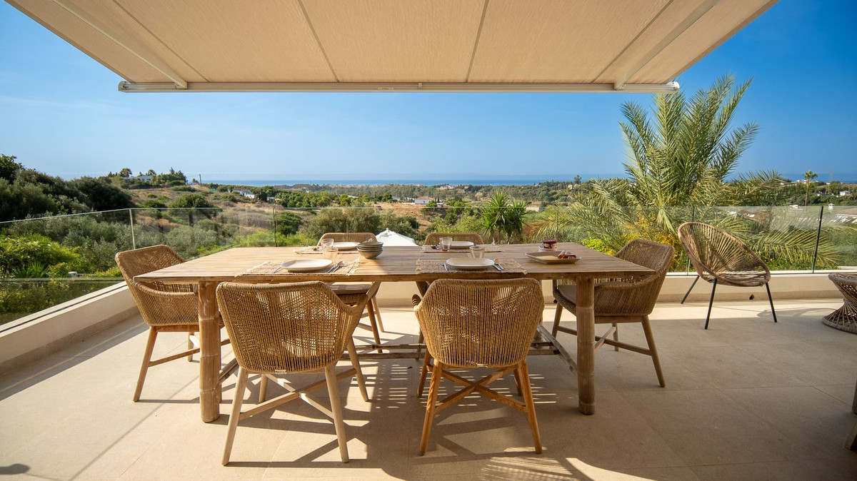 Villa for rent in Estepona