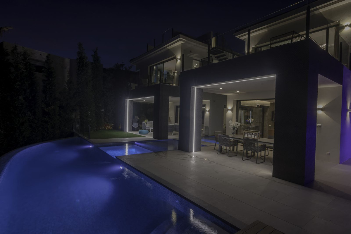 Villa for rent in La Quinta, Benahavis