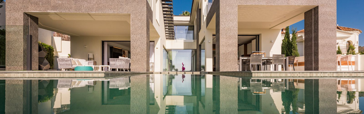 Villa for rent in La Quinta, Benahavis