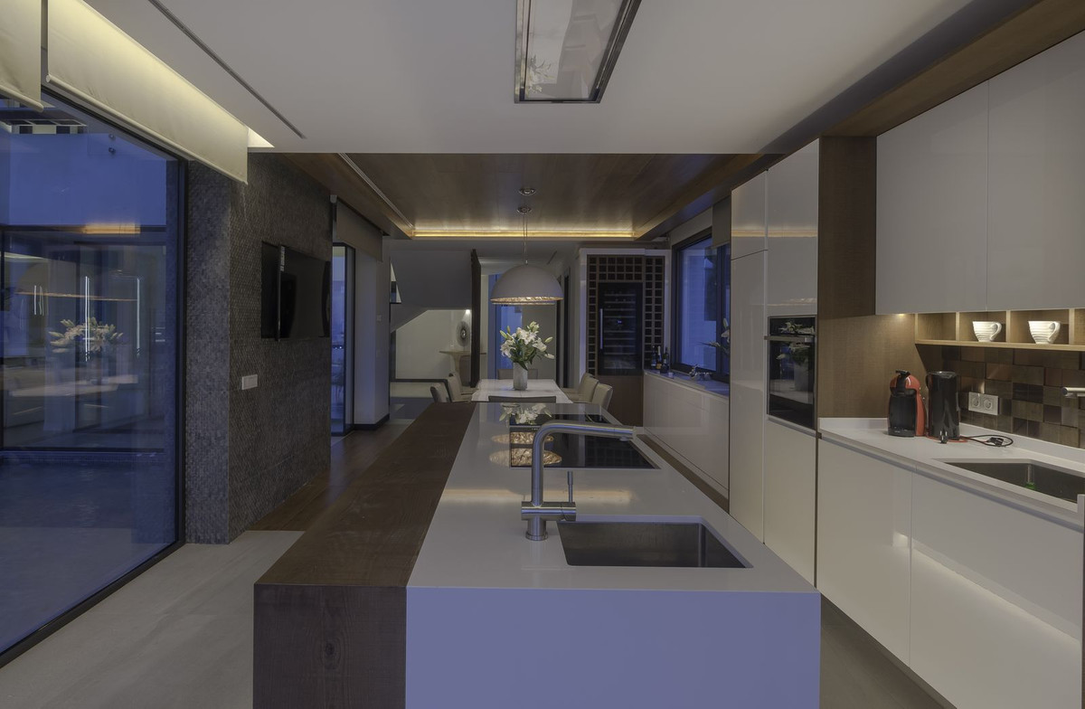 Villa for rent in La Quinta, Benahavis
