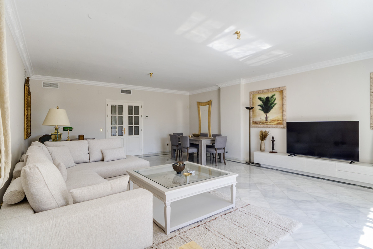 Apartment for rent in Marbella Golden Mile