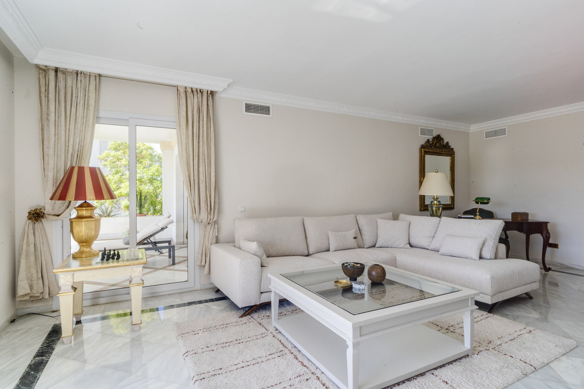Apartment for rent in Marbella Golden Mile