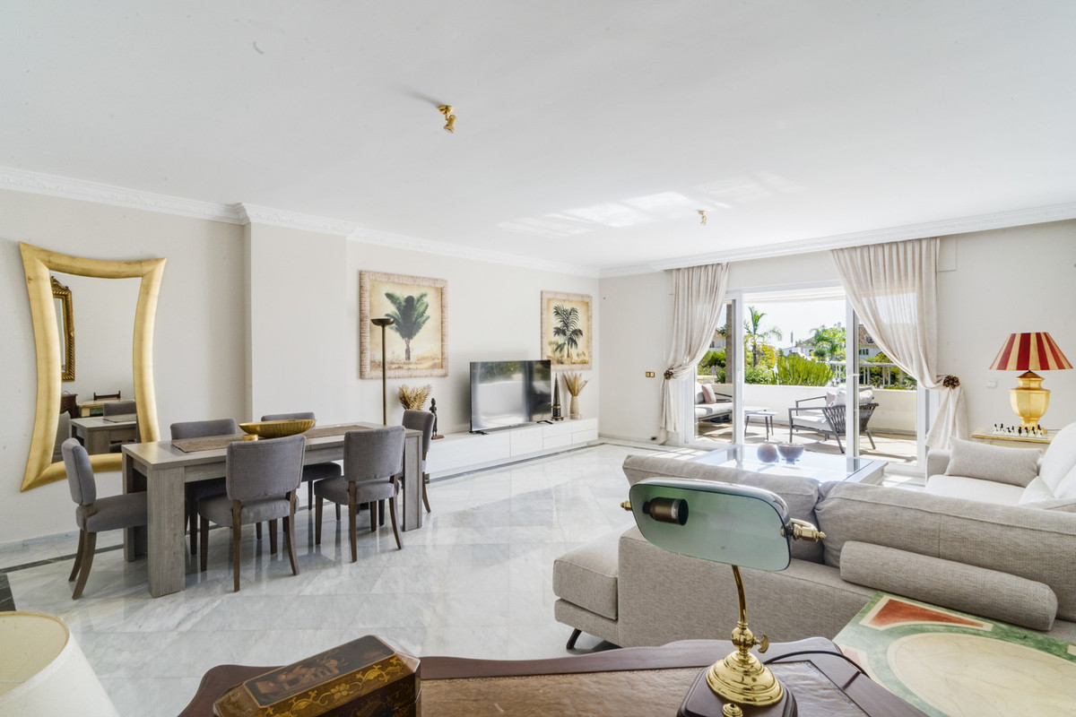 Apartment for rent in Marbella Golden Mile