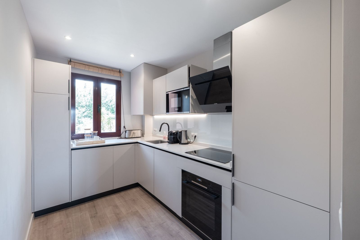 Apartment for rent in Paraiso Alto, Benahavis
