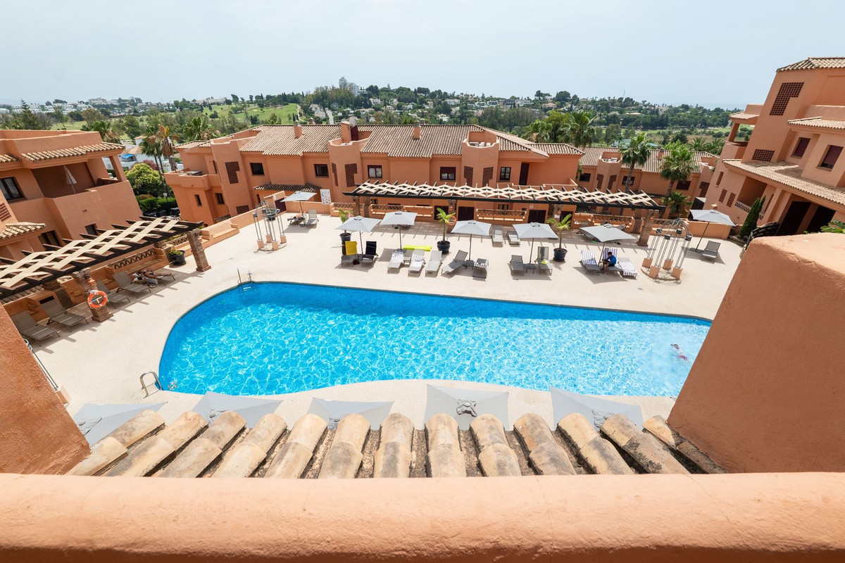 Apartment for rent in Paraiso Alto, Benahavis