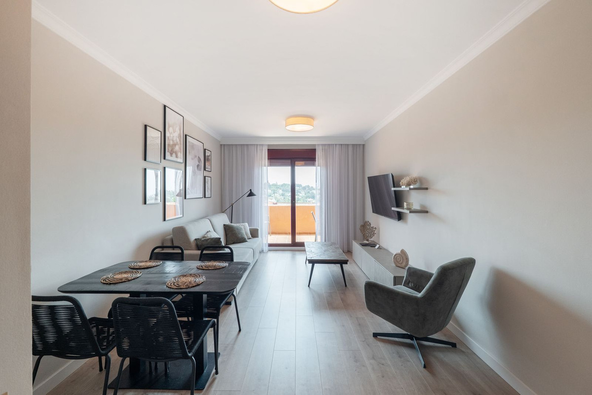 Apartment for rent in Paraiso Alto, Benahavis