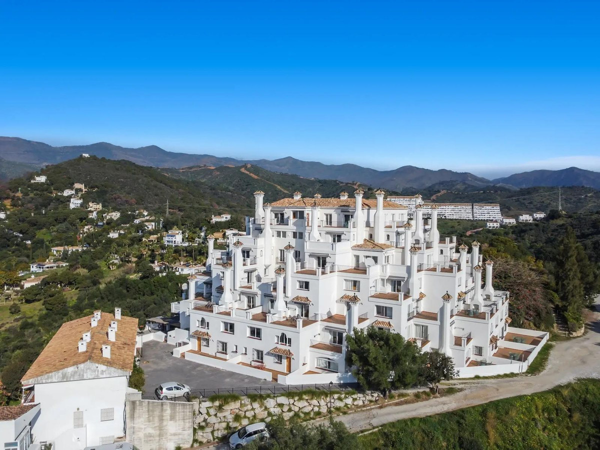 Apartment for long term rent in Estepona