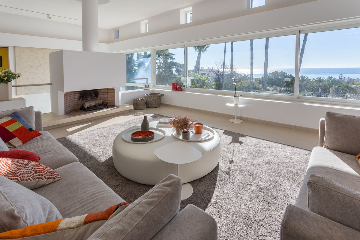 Villa for short term rent in Marbella Golden Mile