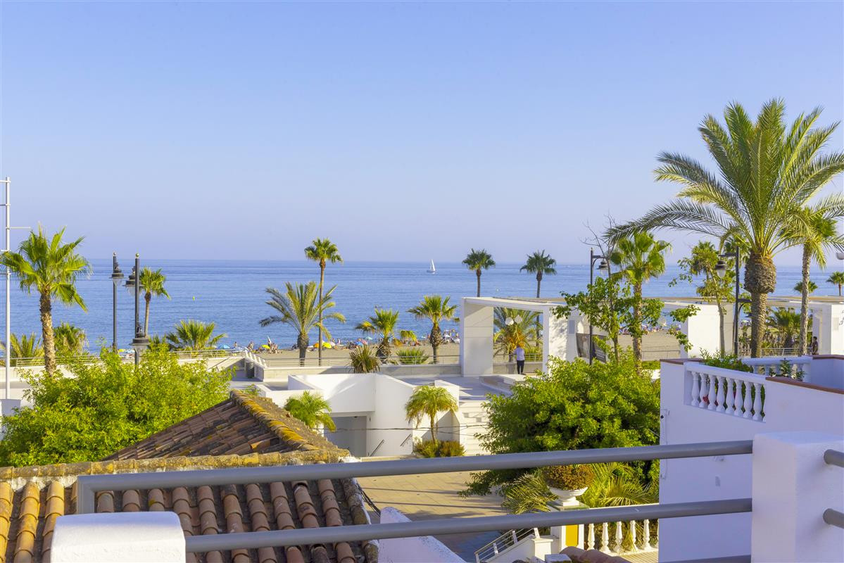 Villa Pareada en alquiler en Estepona