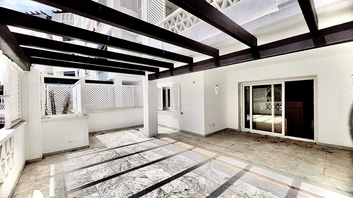 Apartment for rent in Marbella - Puerto Banus