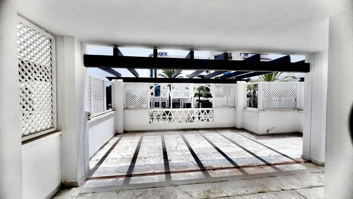 Apartment for rent in Marbella - Puerto Banus