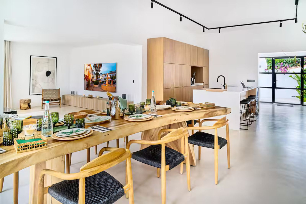 Villa for short term rent in Cortijo Blanco, San Pedro de Alcantara