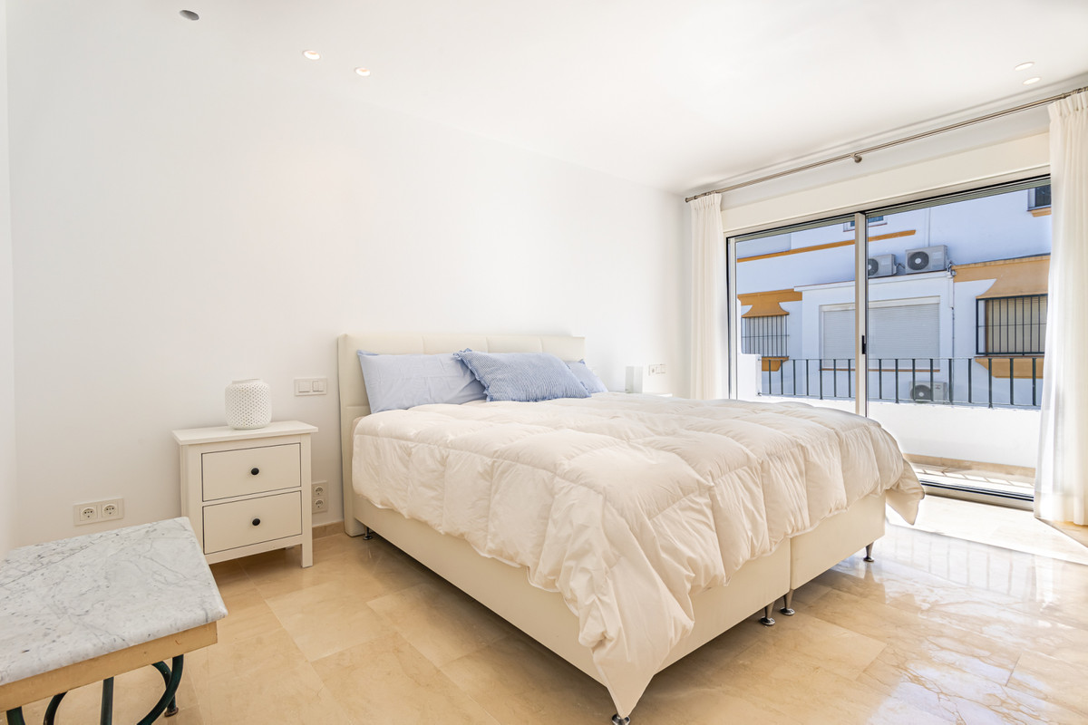 Town House for rent in Marbella Golden Mile