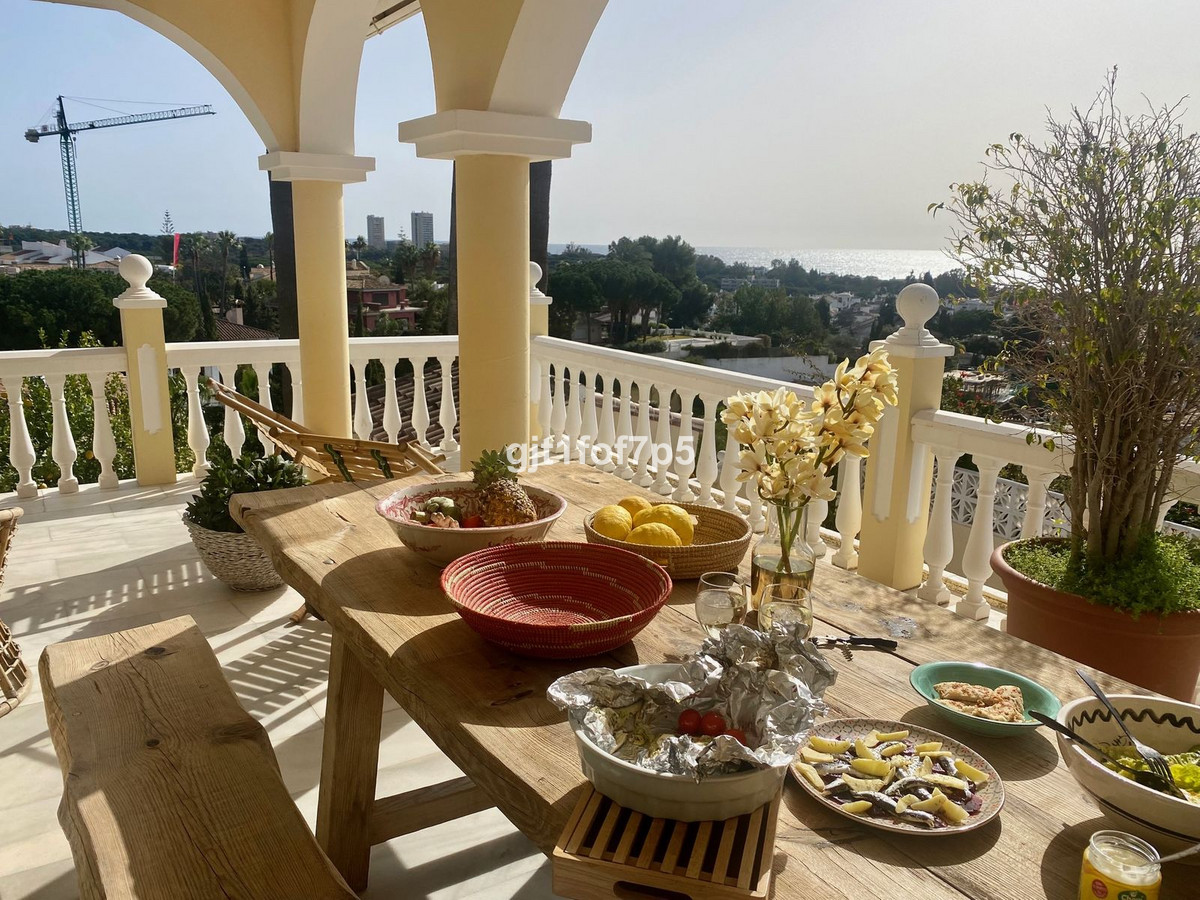 Villa for rent in Elviria, Marbella East
