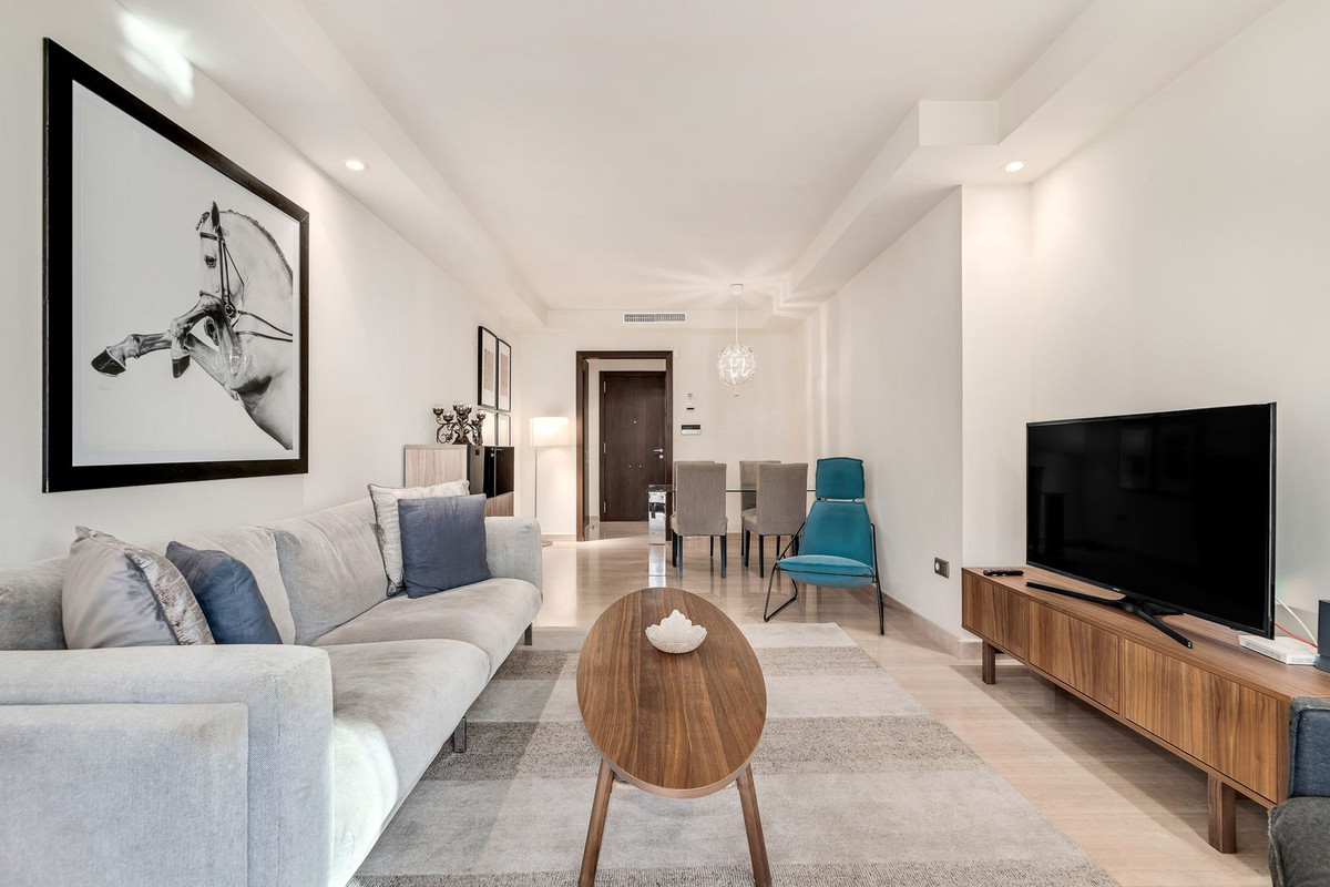 Ground Floor Apartment for rent in Nueva Andalucia, Marbella