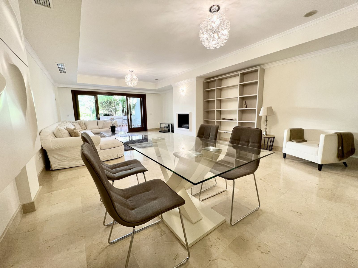 Ground Floor Apartment for long term rent in Marbella Golden Mile