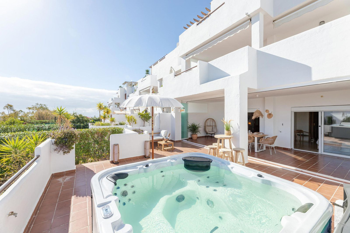 Ground Floor Apartment for rent in Estepona