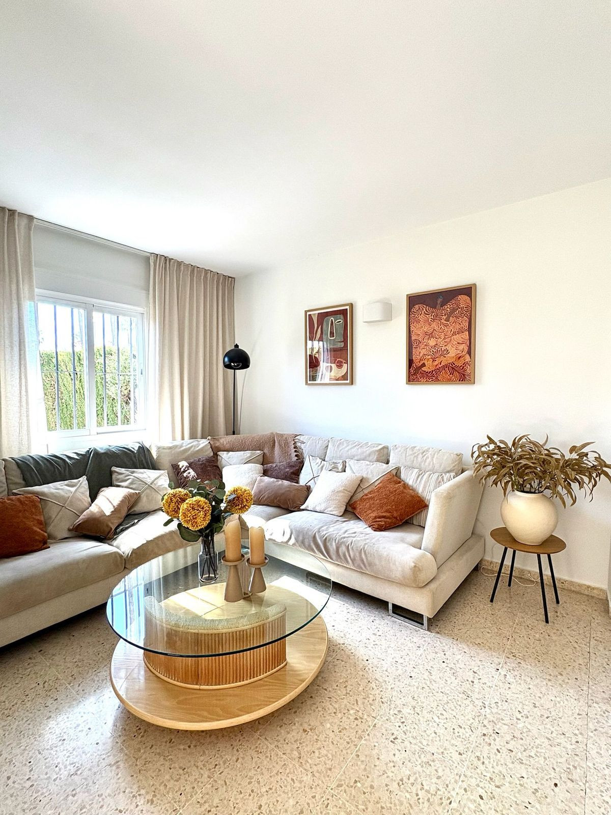Villa for long term rent in Estepona