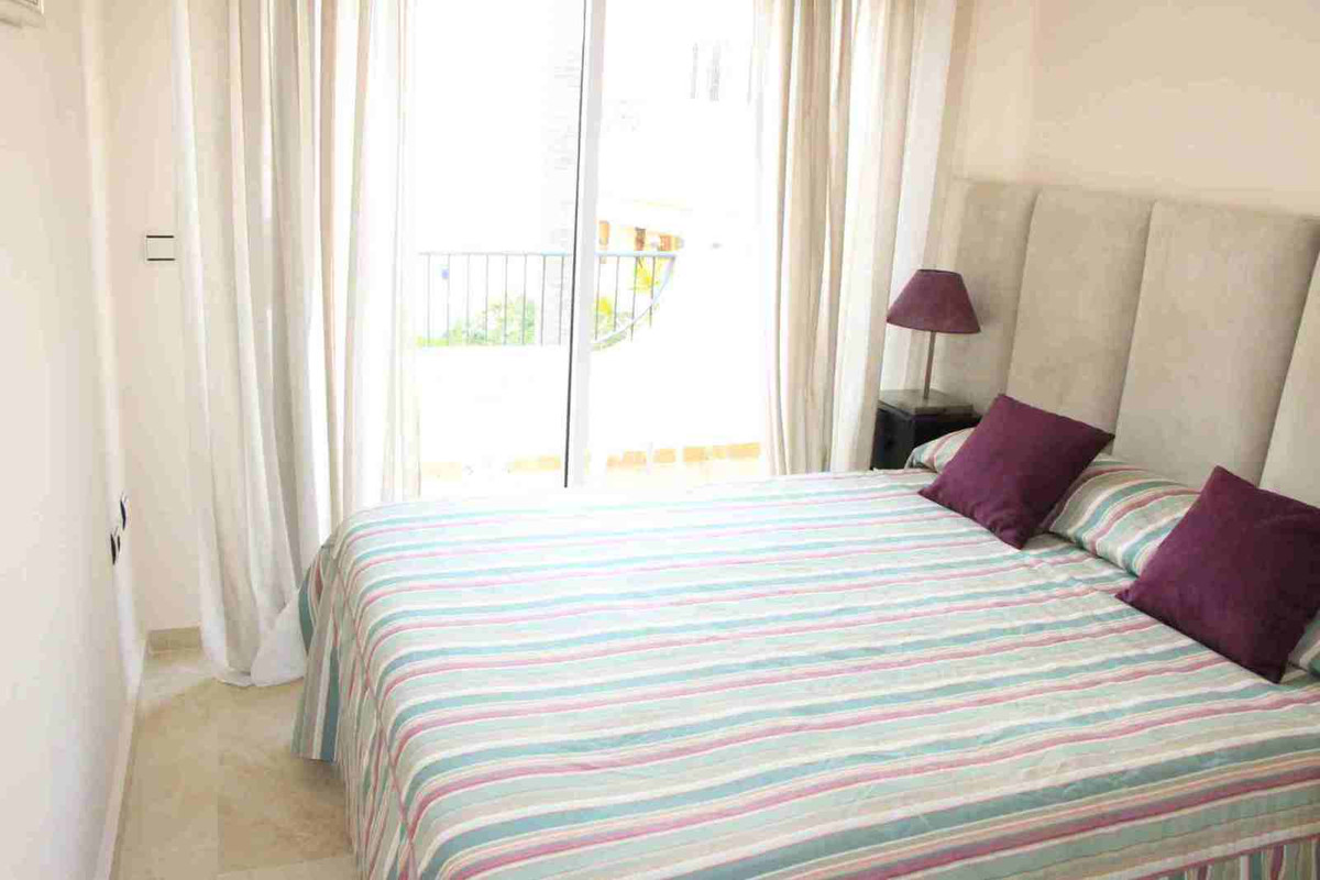 Town House for rent in El Rosario, Marbella East