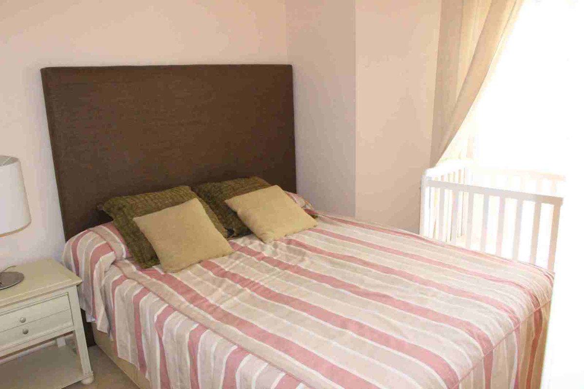 Town House for rent in El Rosario, Marbella East