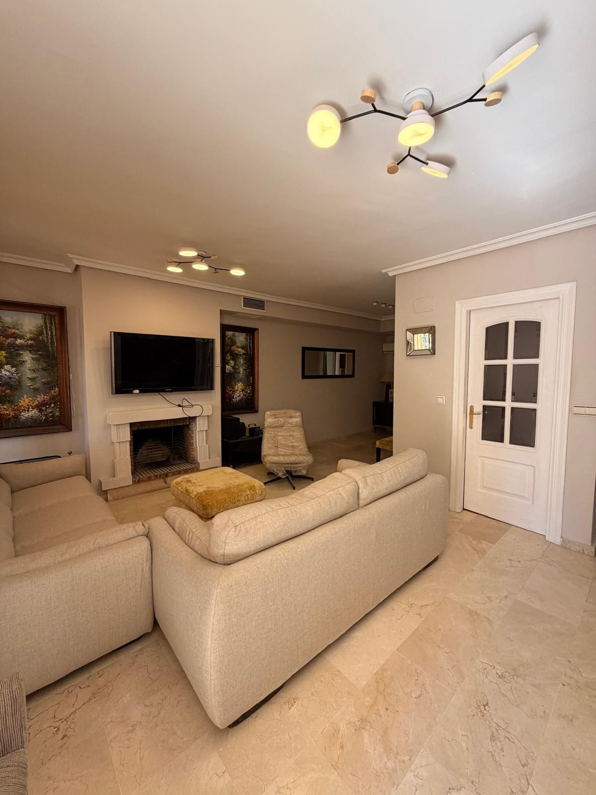 Town House for rent in El Rosario, Marbella East
