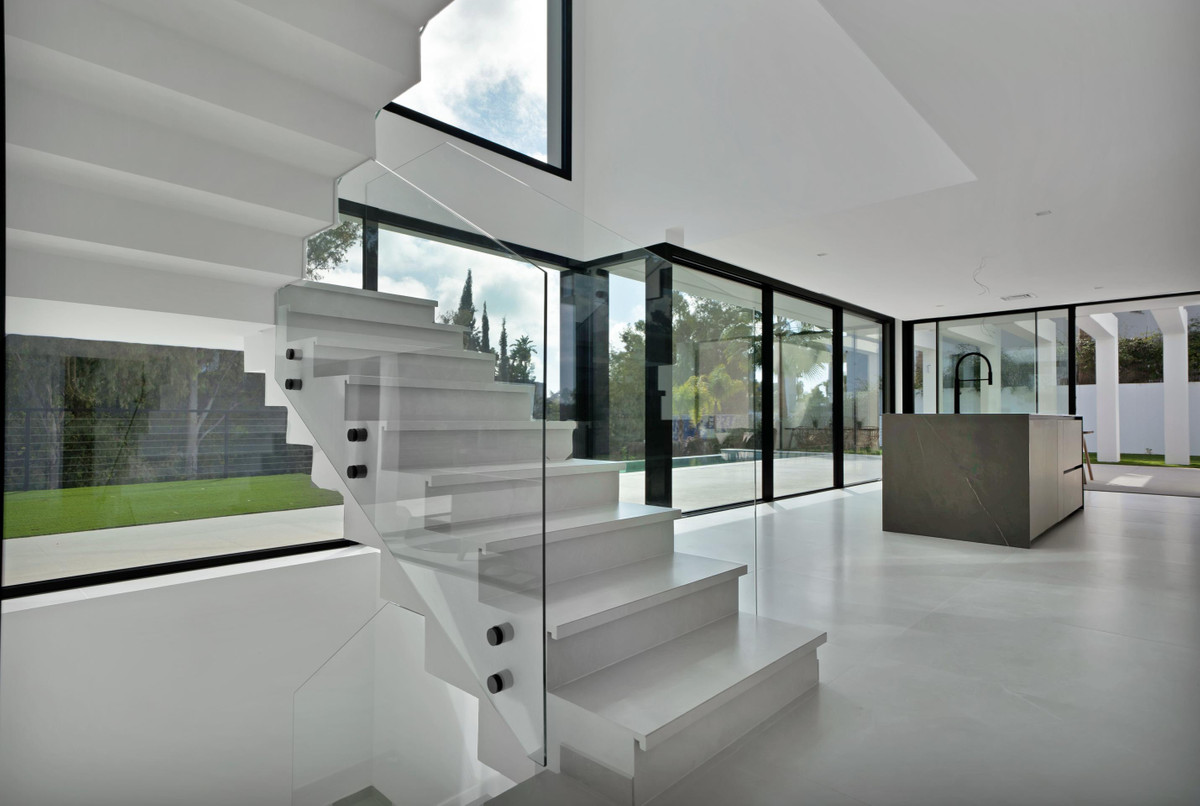 Villa En alquiler en Benahavis