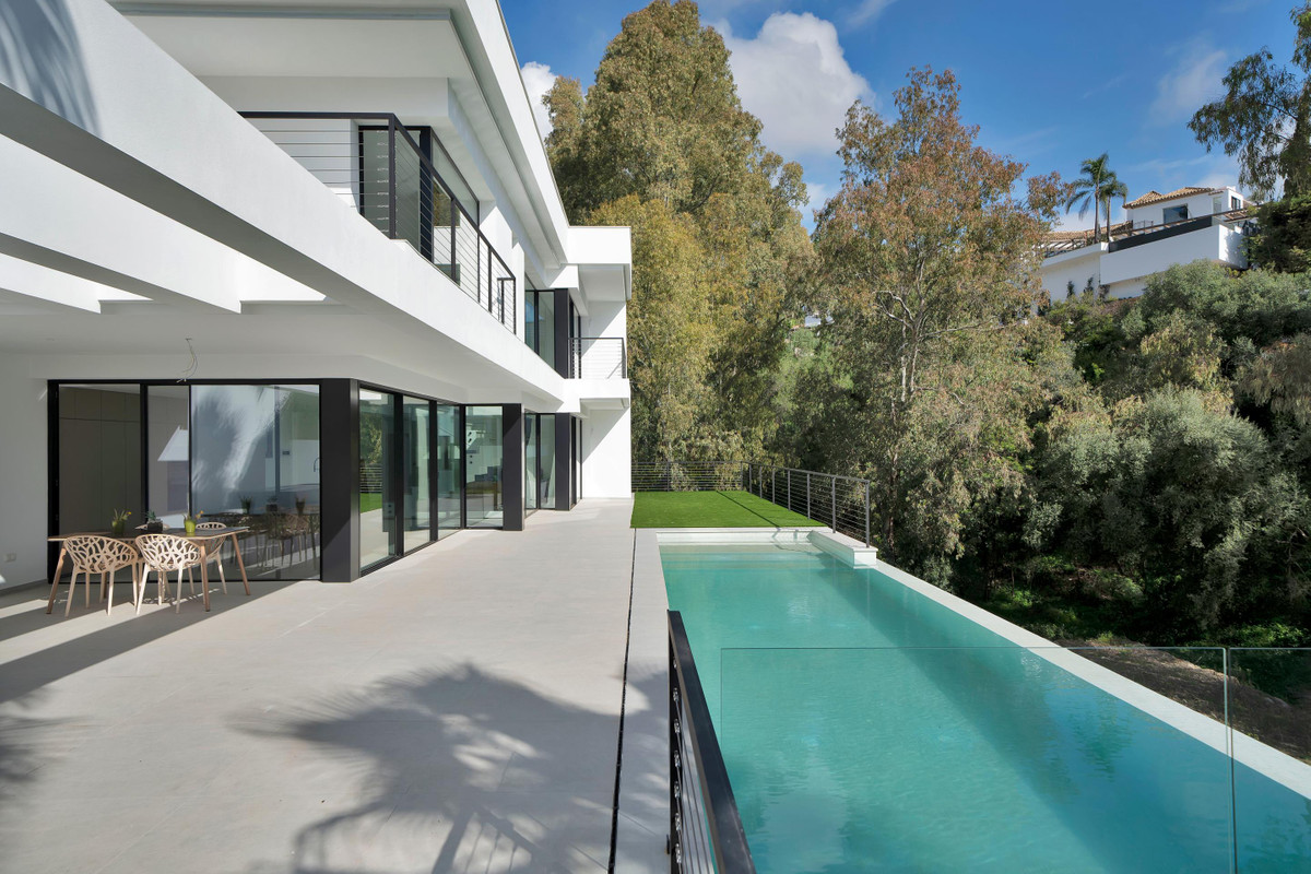 Villa En alquiler en Benahavis