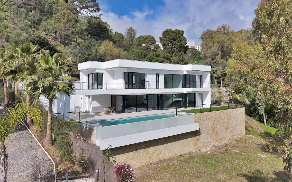 Villa En alquiler en Benahavis