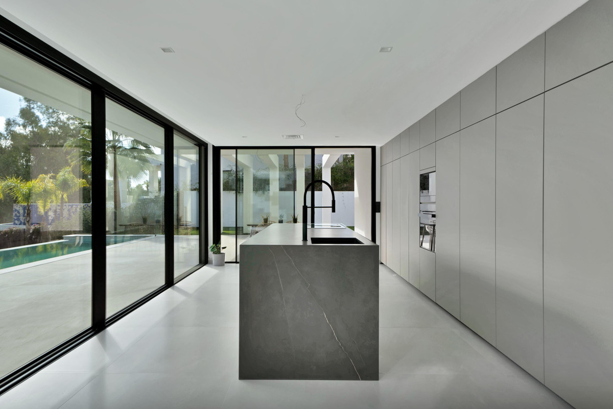 Villa En alquiler en Benahavis