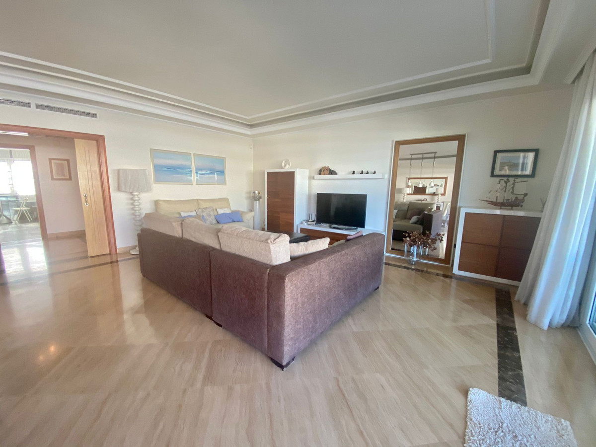 Apartment for rent in Marbella - Puerto Banus