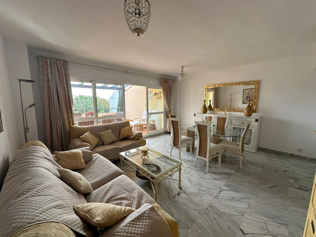 Apartment for short term rent in Bahia de Marbella, Marbella East