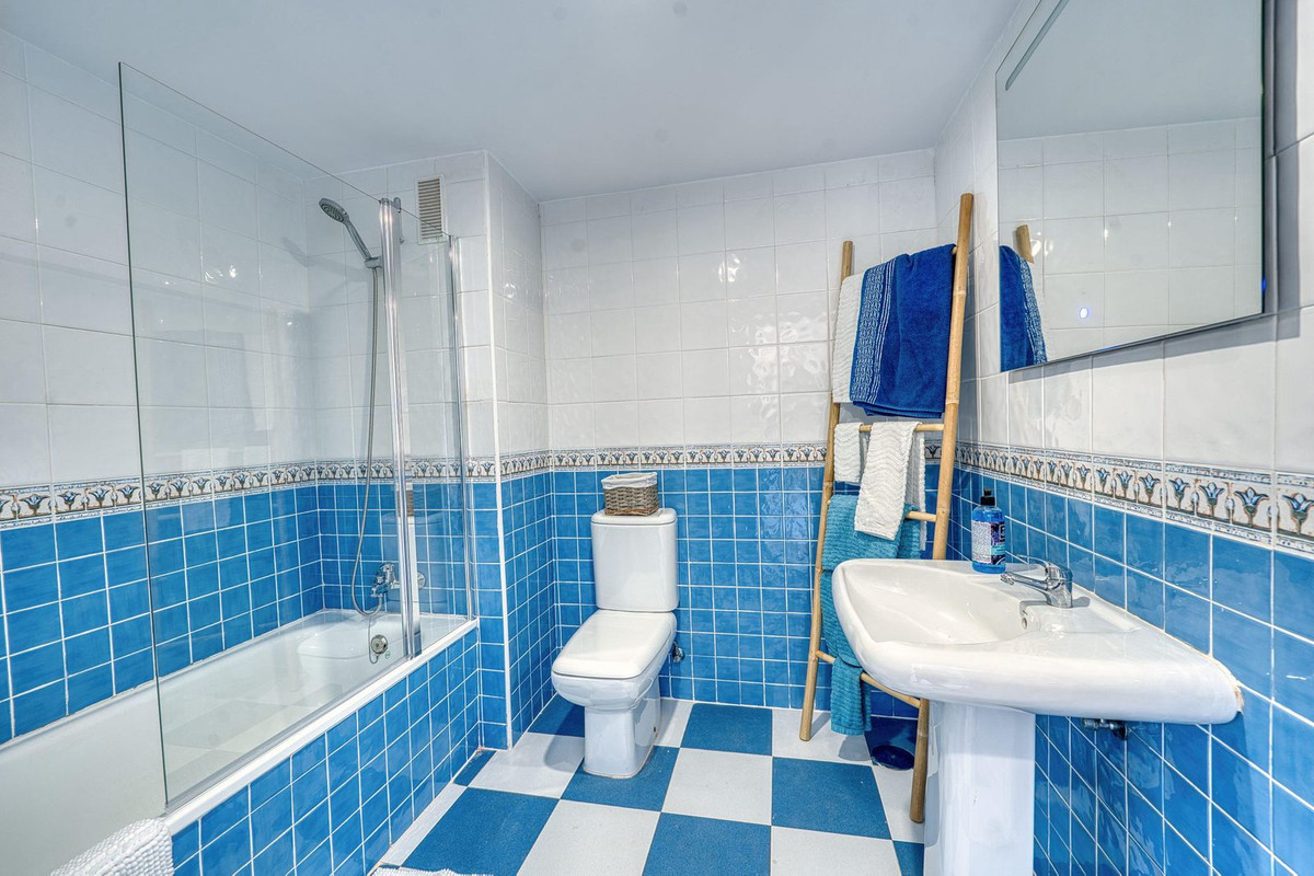 Apartment for long term rent in La Reserva de Marbella, Marbella East