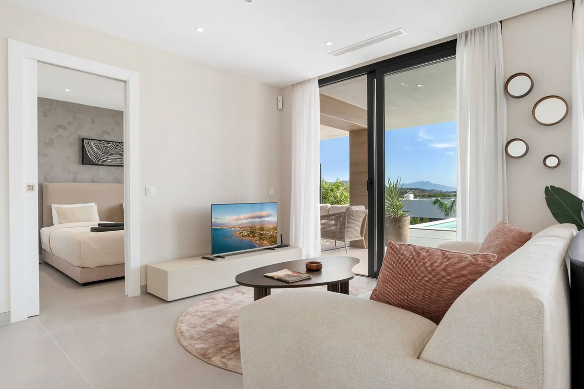 Villa for rent in Estepona