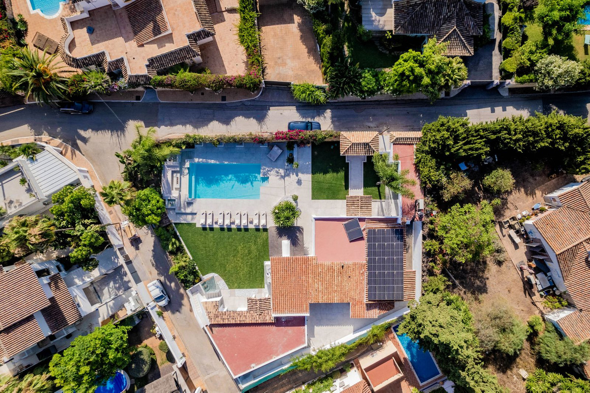 Villa for short term rent in Nagüeles, Marbella Golden Mile